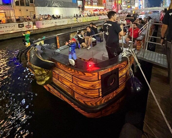 Picture 4 for Activity Osaka: Dotonbori 20-Minute Pirates Cruise 3