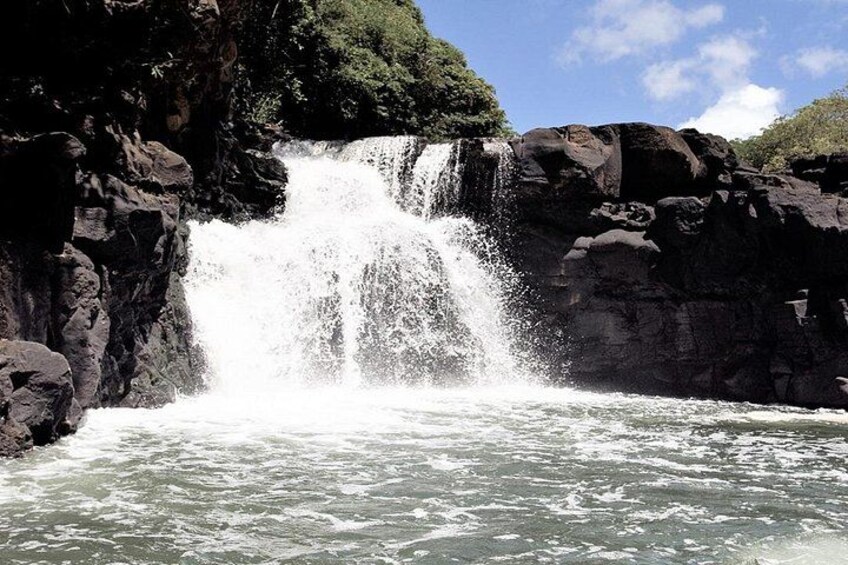 Full Day Tour 5 Island to Ile Aux Cerfs Incl. Lunch and Transfer 3