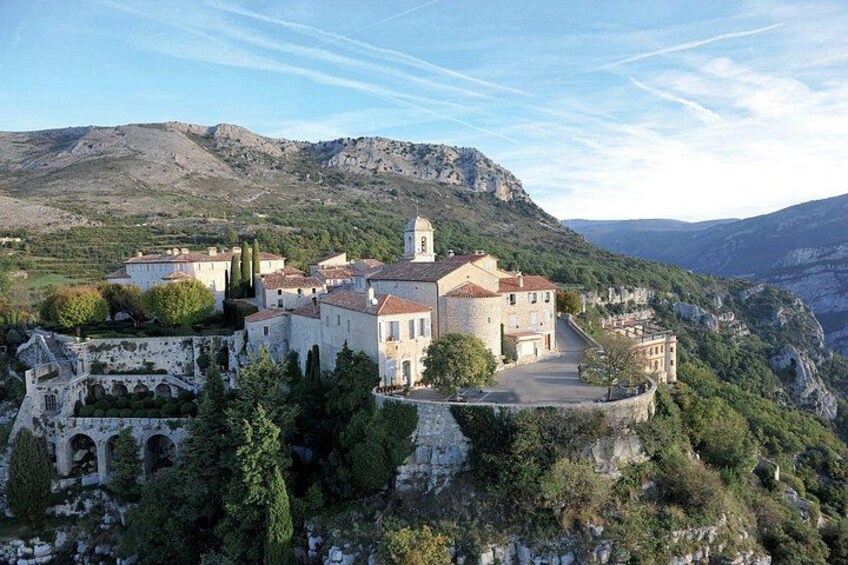Provence Countryside and its Medieval Villages Private Tour 4