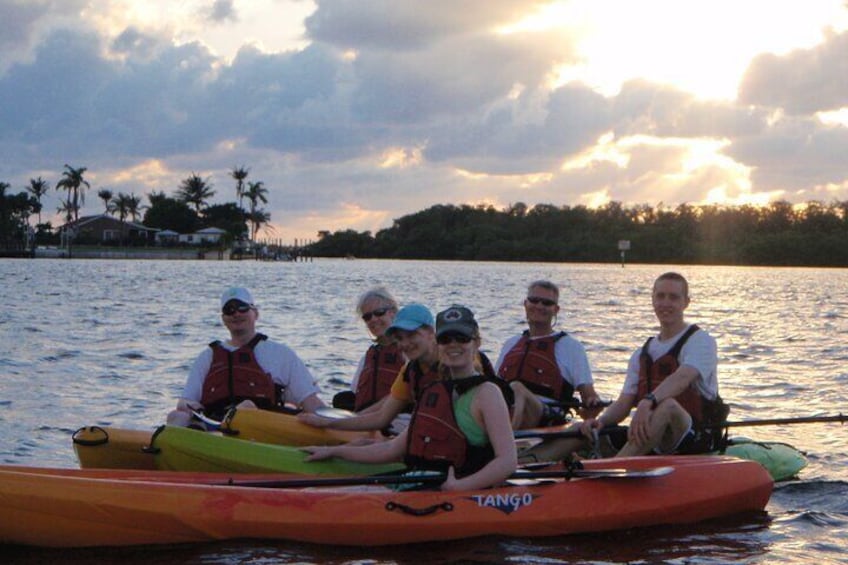 Guided Kayak Sunset Tour in Pelican Bay at Fort Myers Beach