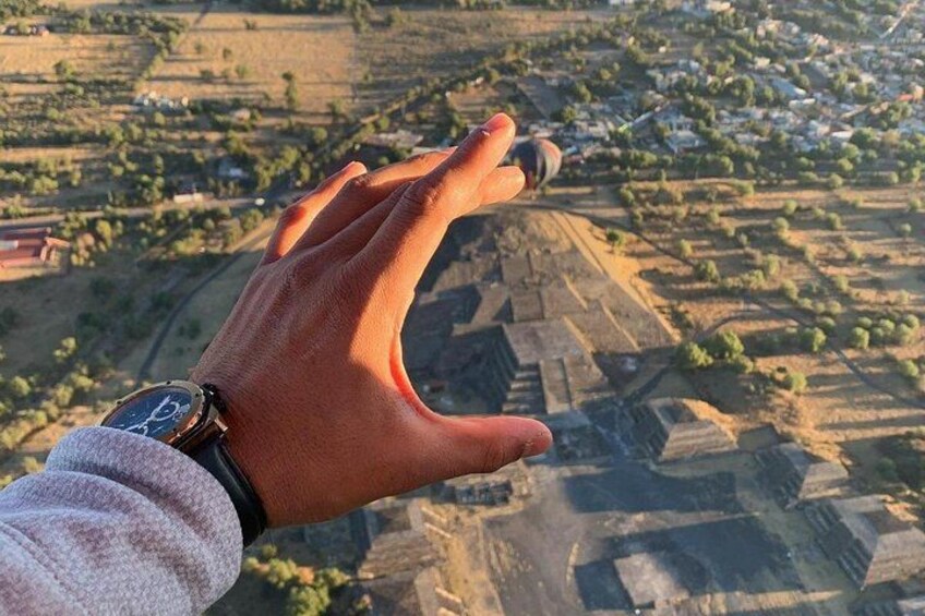 Top-Rated balloon Experience with guide tour - add bkf @ La Gruta 4
