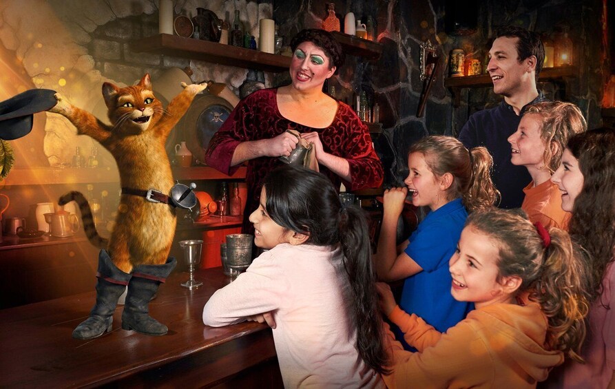 Picture 12 for Activity DreamWorks Shrek's Adventure and London Eye: Combo Ticket 5