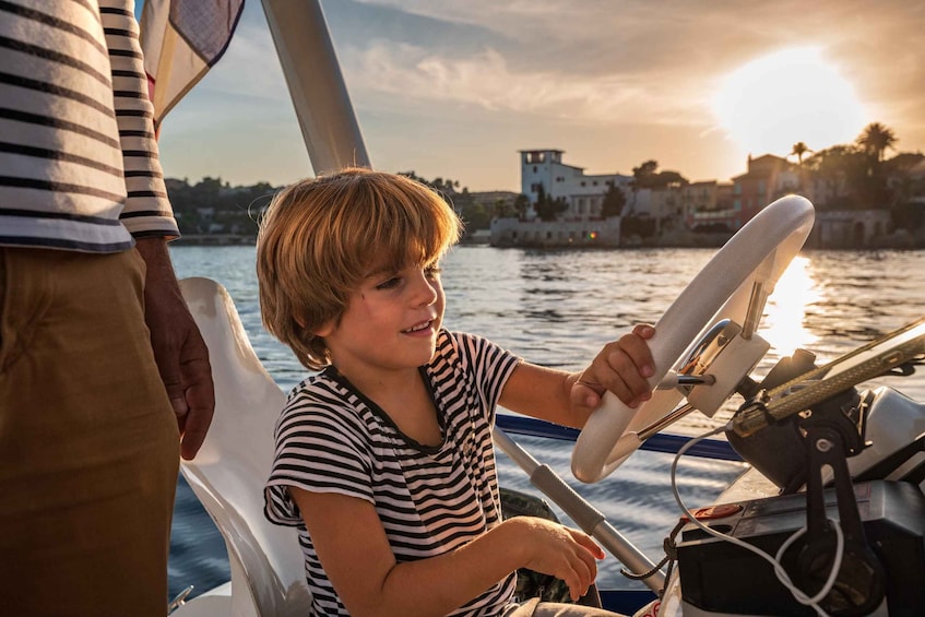 Picture 4 for Activity Nice: Private Sunset Tour on Solar Powered Boat 4