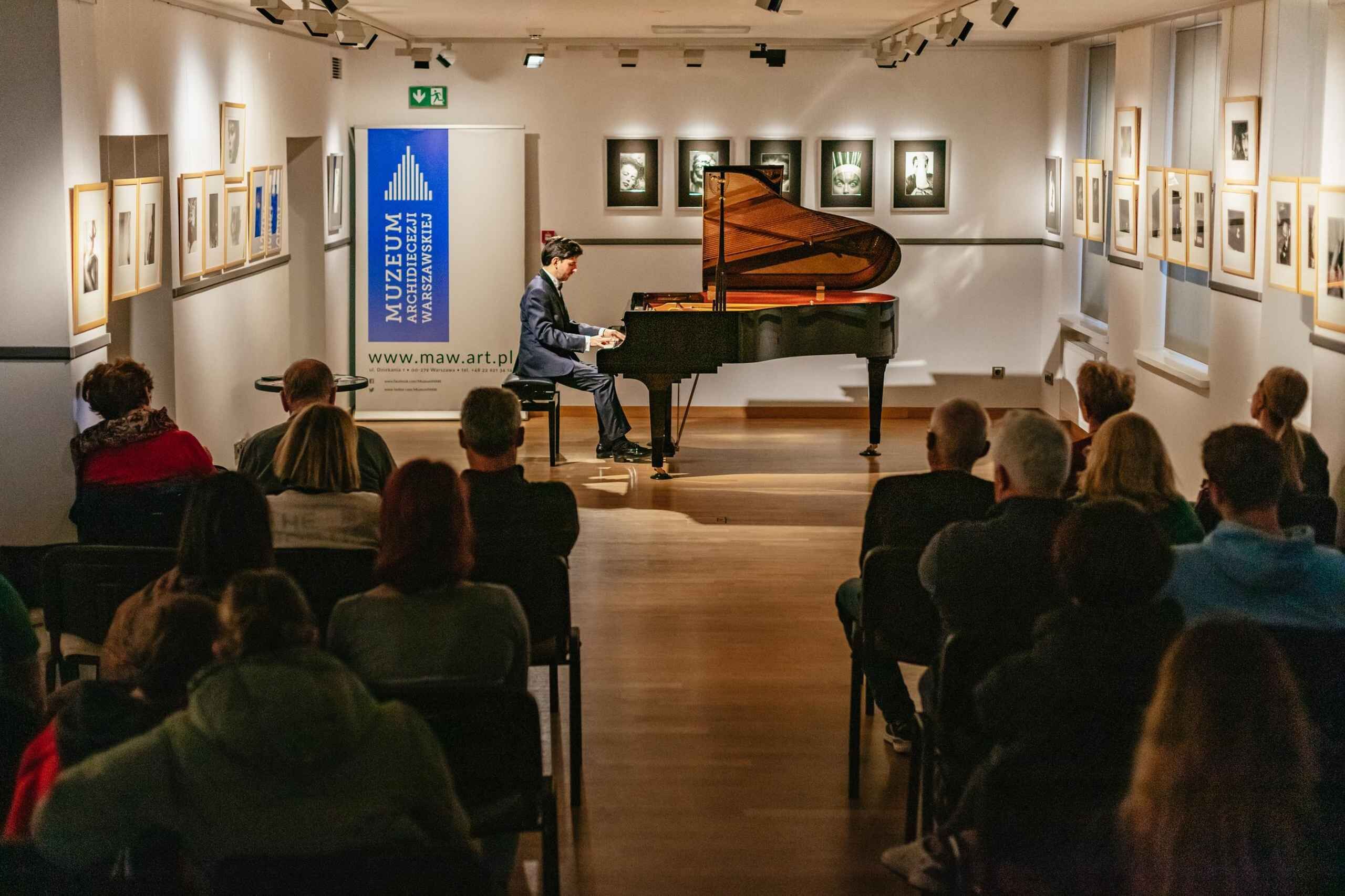 LIVE from Warsaw! Piano Recital 木米真理恵 Warsaw: Live Chopin Piano Concert