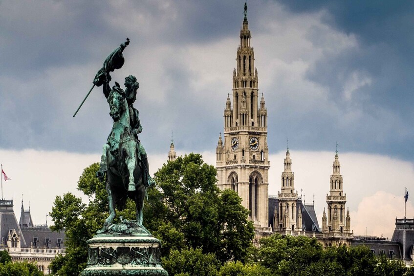 Picture 1 for Activity Vienna: World War II Historical Walking Tour 4