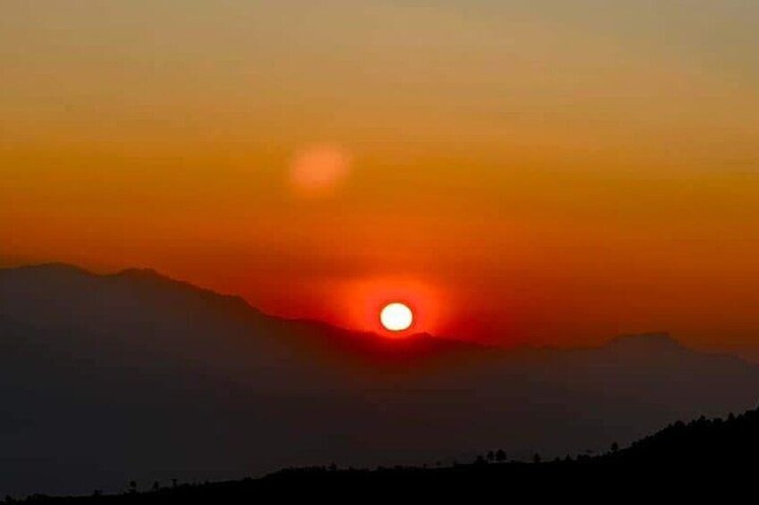 Nagarkot Sunrise Trip & Day Hike with Lunch from Kathmandu 4