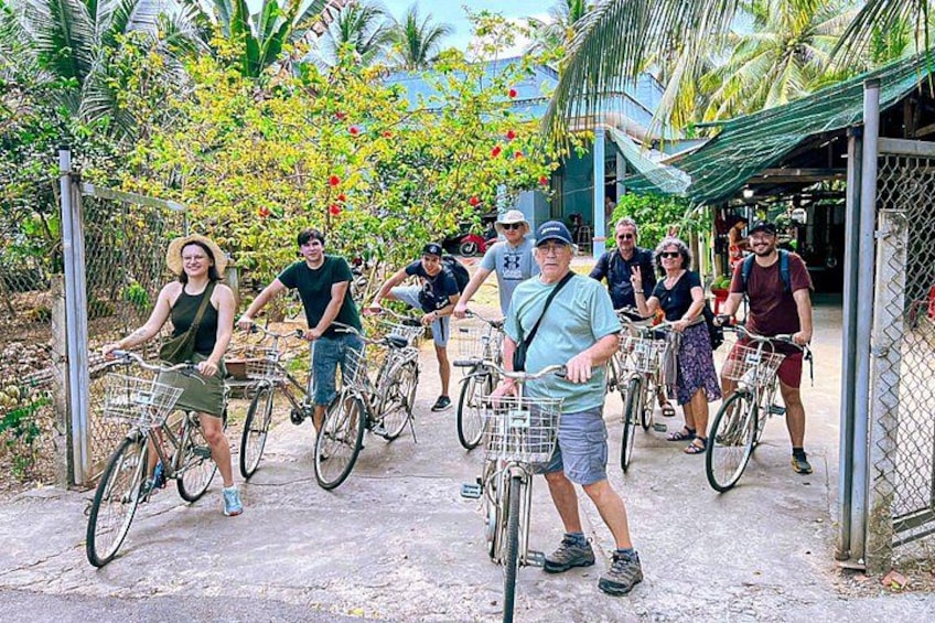 Cycling through the coconut groves of Ben Tre 3