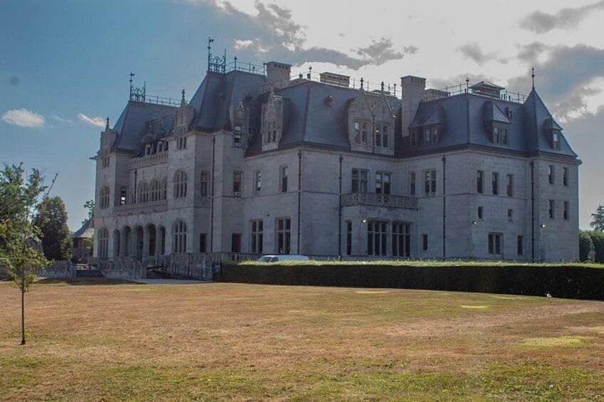 At its inception, the entire campus of Salve Regina University fit into the donated Oche Court mansion. 1