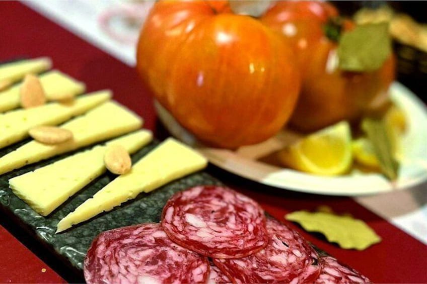 Near Malaga: Mijas Organic Vineyard, 5 Wines, 2 Oils & Tapas 4
