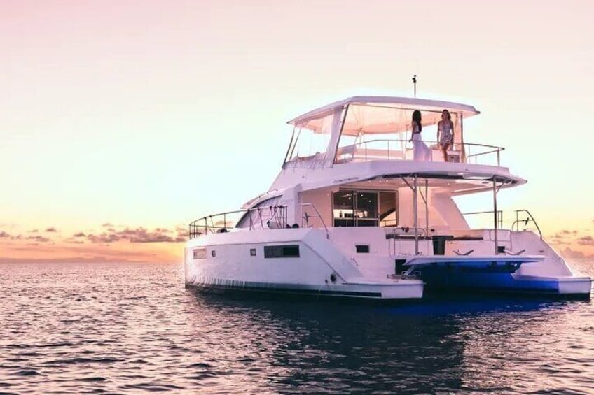 3-Hours Sunset Catamaran Cruise with Dinner all Inclusive 2