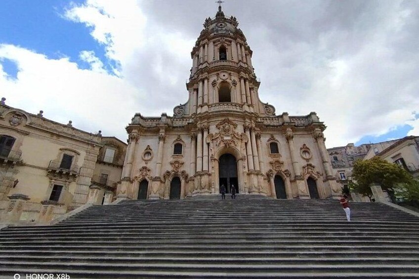 Shared Tour by Minivan or Car from Syracuse to Ragusa, Noto and Modica 4