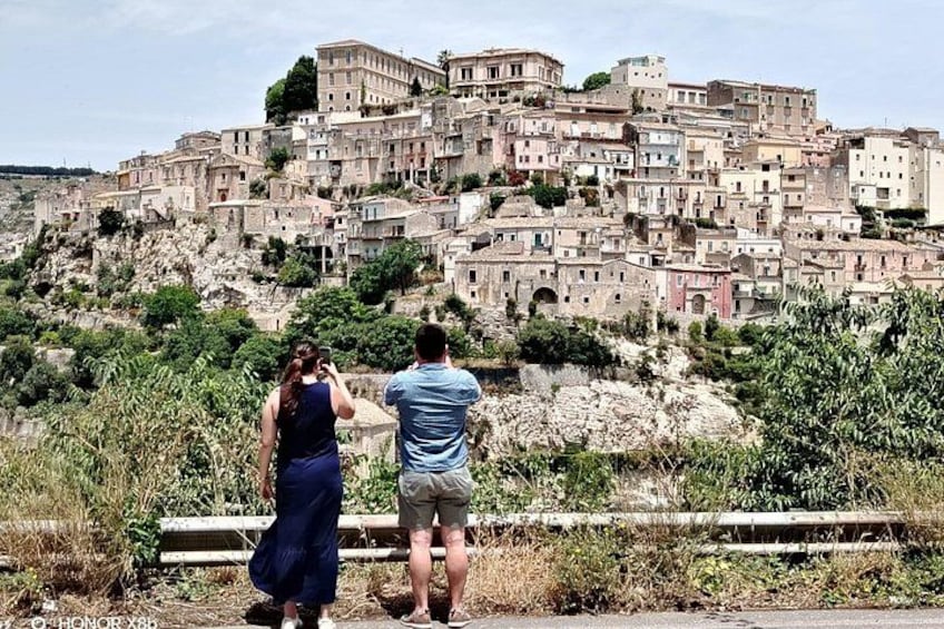 Shared Tour by Minivan or Car from Syracuse to Ragusa, Noto and Modica 3