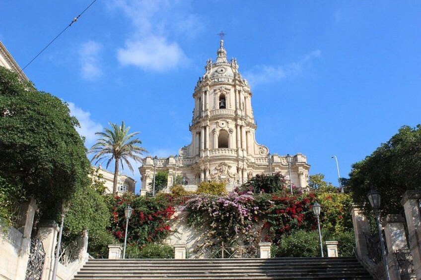 Shared Tour by Minivan or Car from Syracuse to Ragusa, Noto and Modica 1