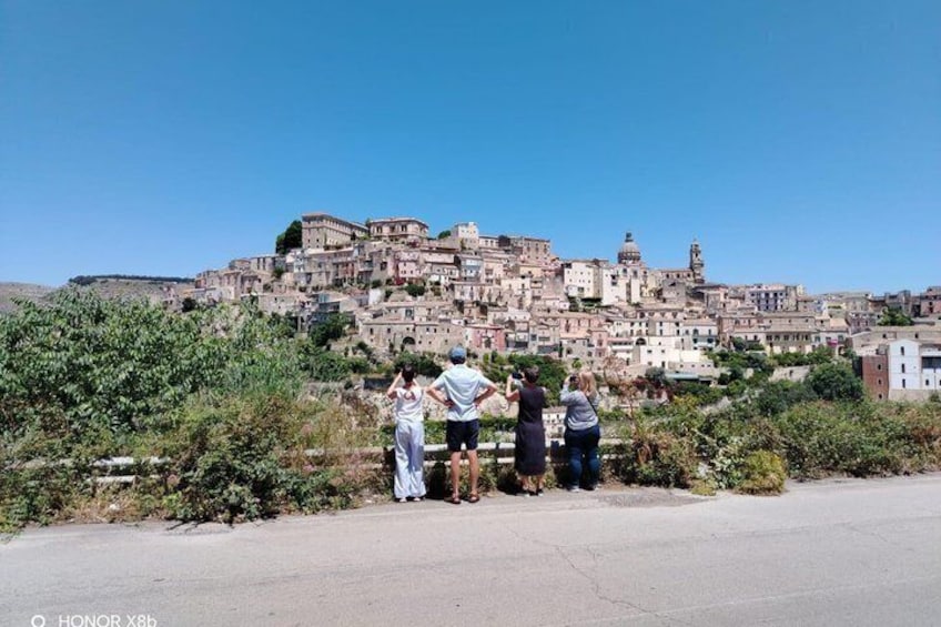 Shared Tour by Minivan or Car from Syracuse to Ragusa, Noto and Modica 5