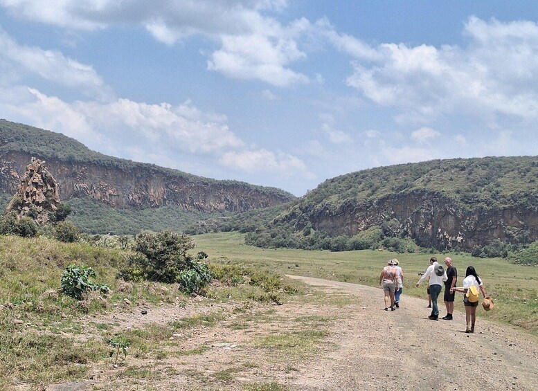 Picture 1 for Activity From Nairobi: Day Trip to Hells gate and Lake Naivasha 5