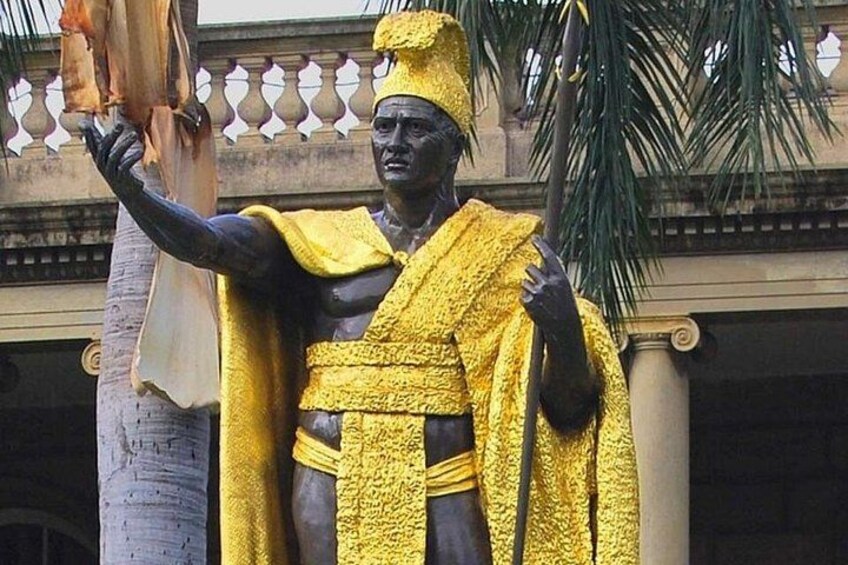 King Kamehameha statue - Honolulu historical down town 2