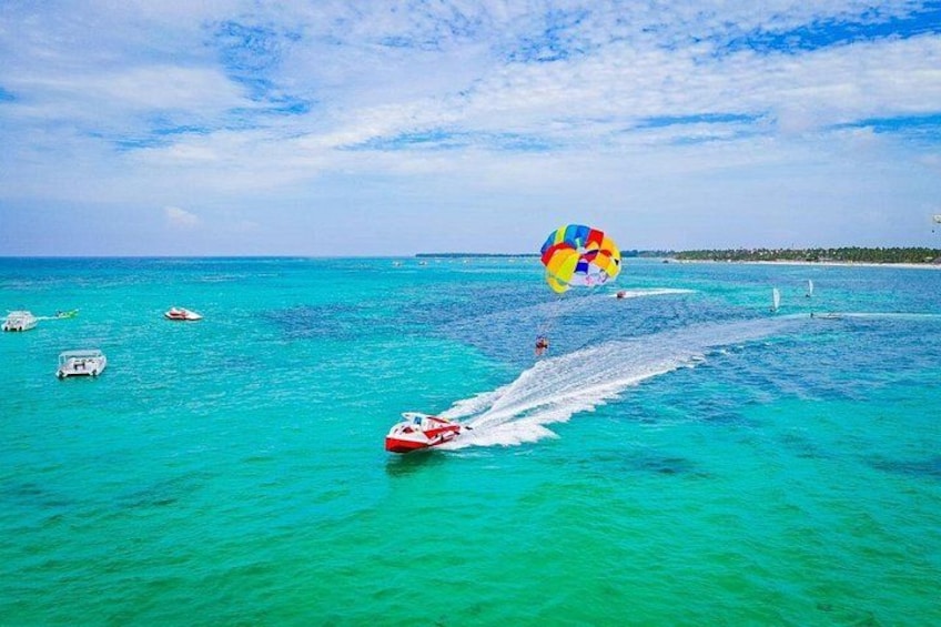 Punta Cana Parasailing Experience Over the Stunning Coastline 3