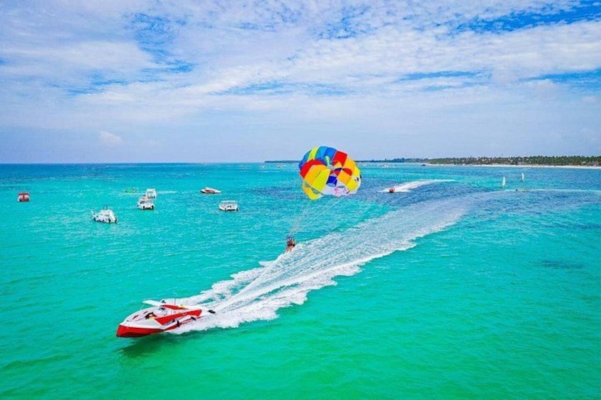 Punta Cana Parasailing Experience Over the Stunning Coastline 5