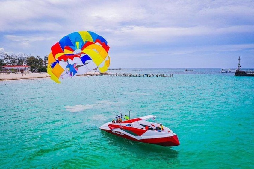 Punta Cana Parasailing Experience Over the Stunning Coastline 4