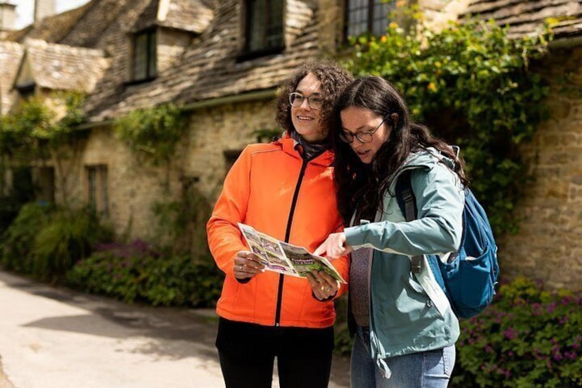Tour booklets provided with maps and local recommendations for your free time 2