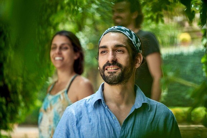 Couple smiling in gardens
Step into Alhambra’s living history—our expert guides bring ancient tales to life as you explore its enchanting gardens. 4