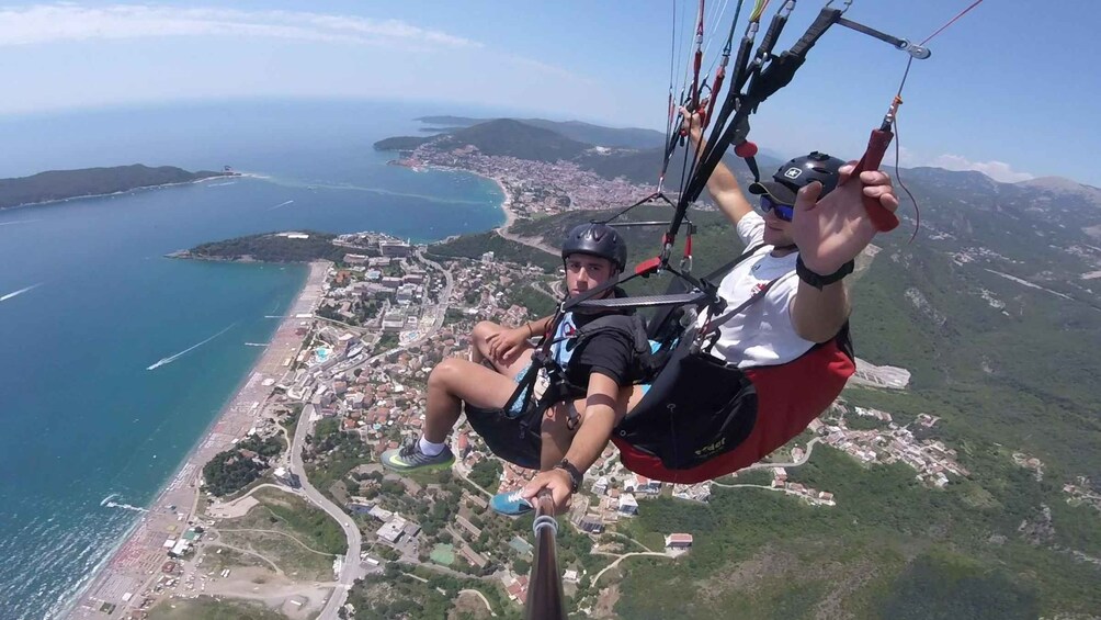 Picture 24 for Activity Budva: Tandem Paragliding Flight over Bečići Coast 3