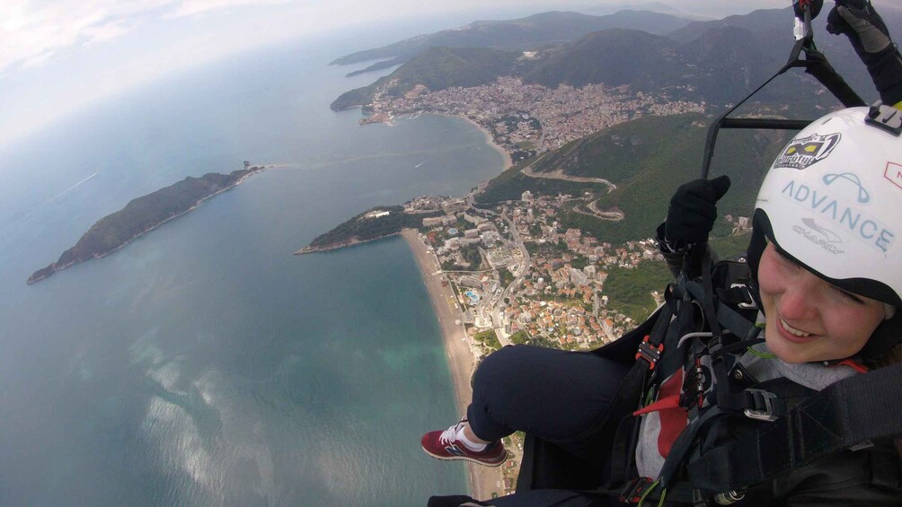 Picture 29 for Activity Budva: Tandem Paragliding Flight over Bečići Coast 2