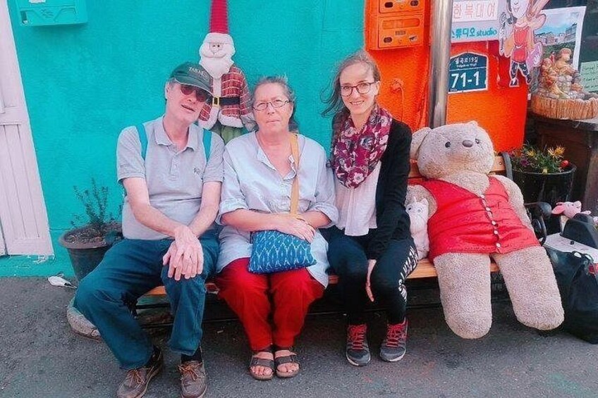 Seoul Private Custom Walking Tour with A Guide (Private Tour) 4