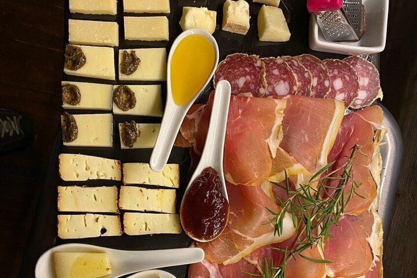Florence Food Tour with Truffle Pasta, Steak & Free Flowing Wine 4