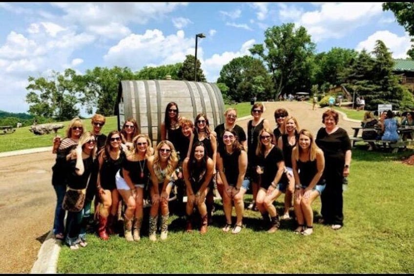Arrington Vineyard Winery Round-Trip Shuttle Transportation from Nashville 3