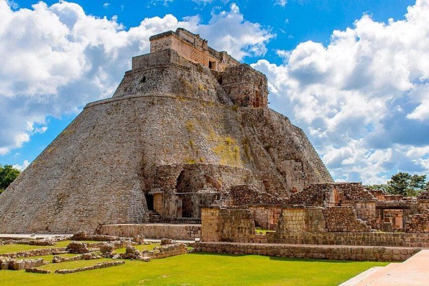 Uxmal & Kabah mayan ruins tour from Merida 1