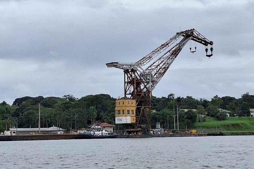 Titan crane, made by Germany in World War II 4