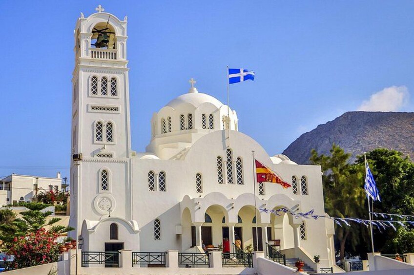 Skip Cable Car® Santorini Shore Excursion for First-Time Visitors 4
