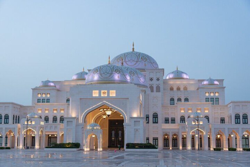 Private Full Day Tour Abu Dhabi City, Grand Mosque & Palace