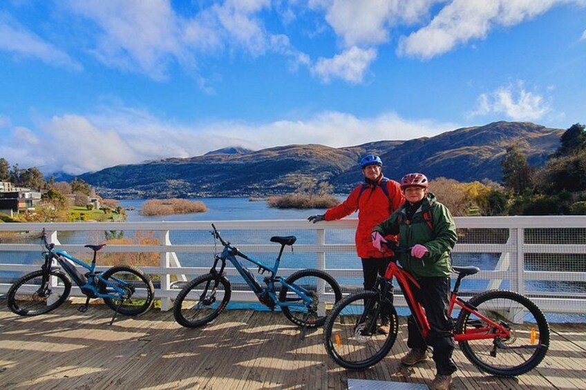 Scenic Guided eBike Tour Ride to the Lake 3