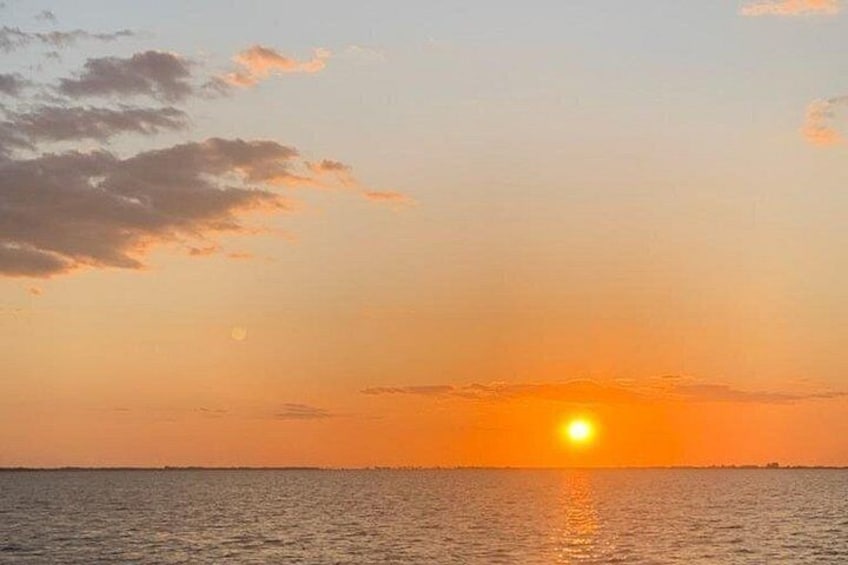 Sunset Dolphin Cruise with Sanibel Lighthouse Views 3