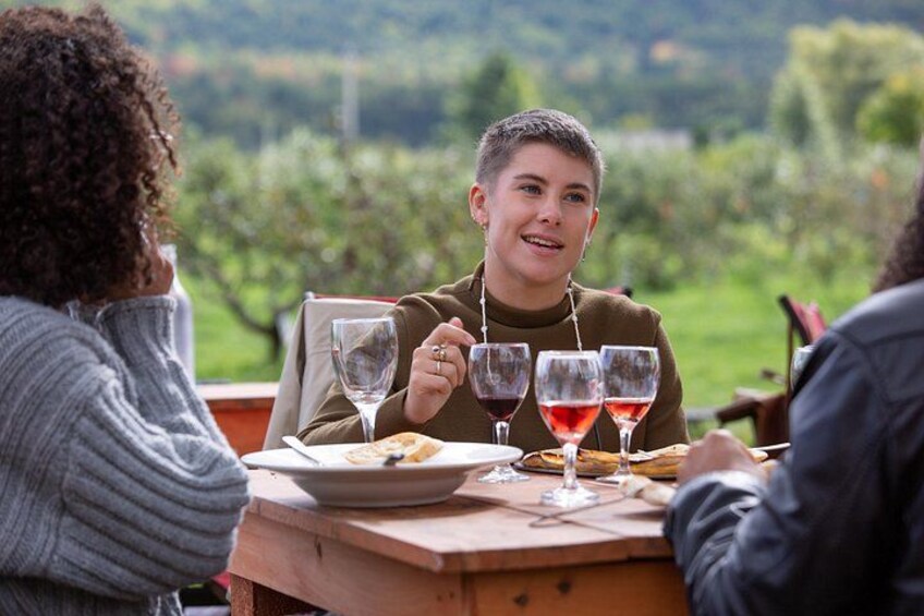 Wine Enthusiast Tour Lead by a Sommelier 2