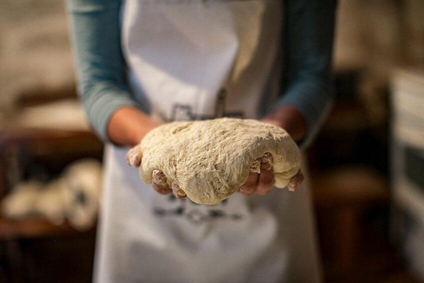 Knead and bake your homemade bread 2