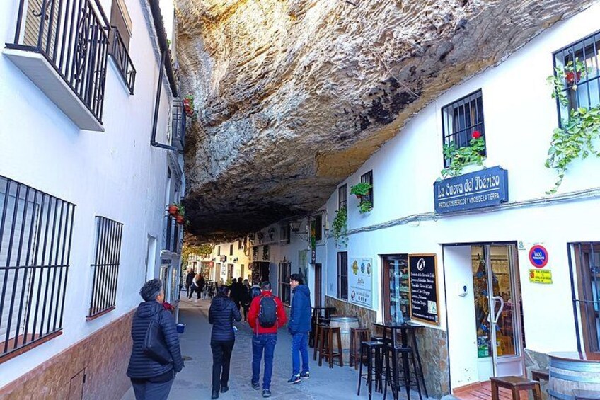 Shade cave 5