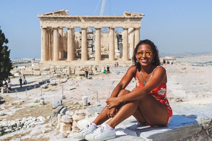 Traveller's photo with the Parthenon 2