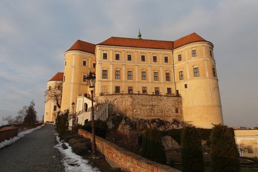 Private Day Trip From Vienna to Lednice, Valtice and Mikulov 3