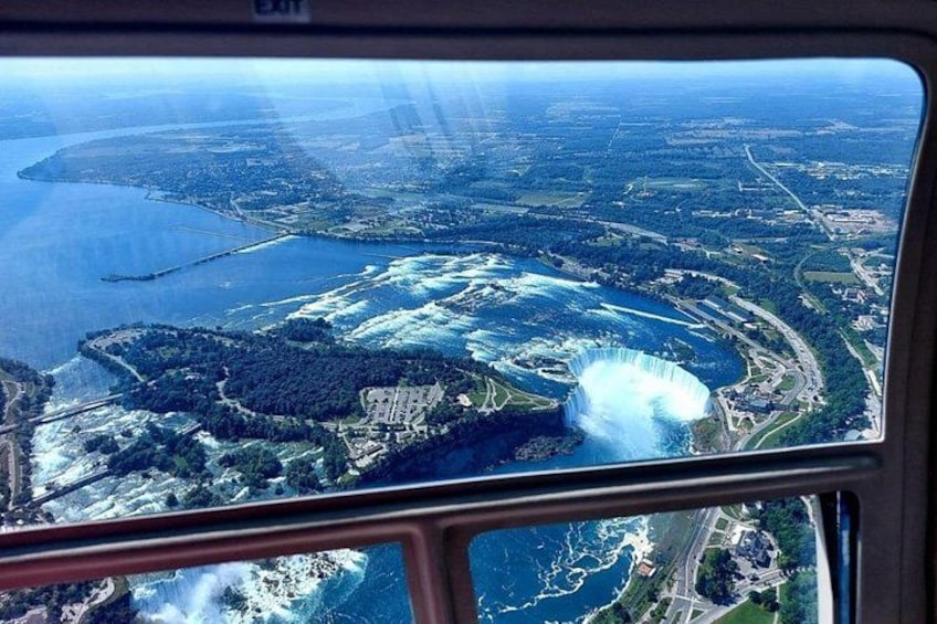 Private Tour: Romantic Niagara Falls Helicopter Flight 4