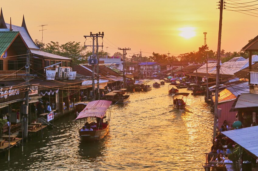 Maeklong and Amphawa Floating Market and Firefly Boat Tour - Private Tour