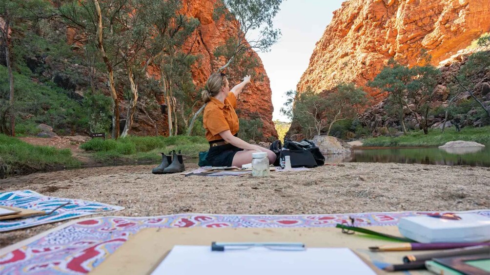 Alice Springs: Simpsons Gap Sunset Watercolor Painting Class 1