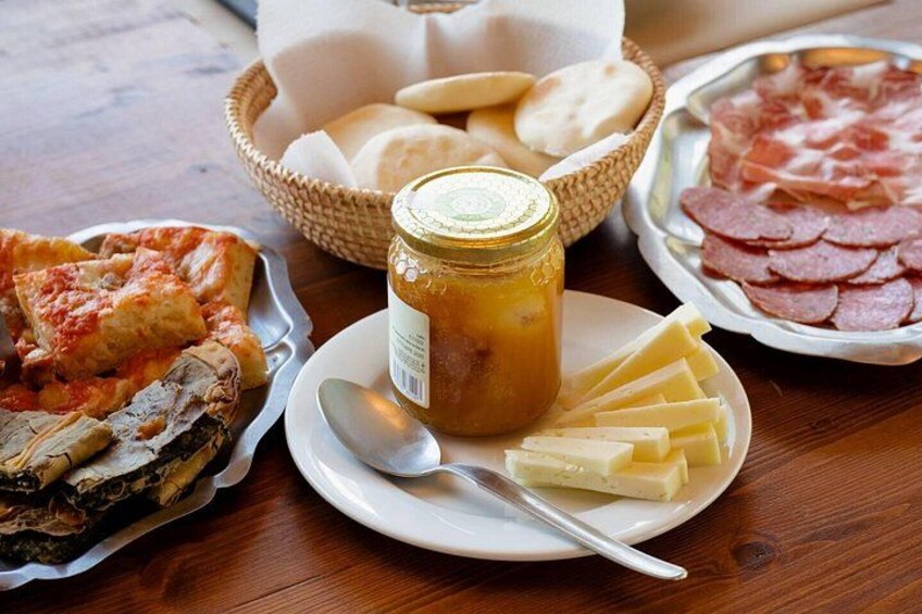 Farm-to-Table Lunch in a Farm 4