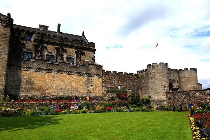 Falkirk Wheel, Doune Castle, Stirling Castle Luxury Private Tour