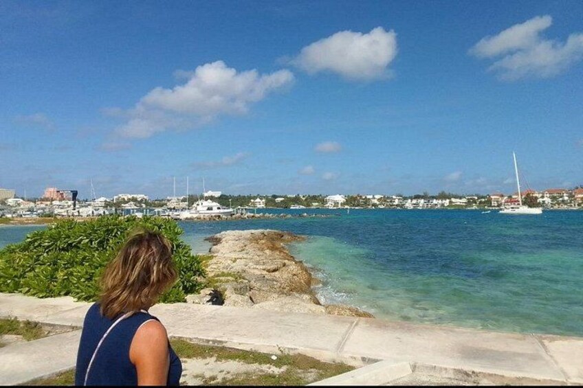 Nassau's Half Day Bus City Tour: Guided Tour with Free Samples 3