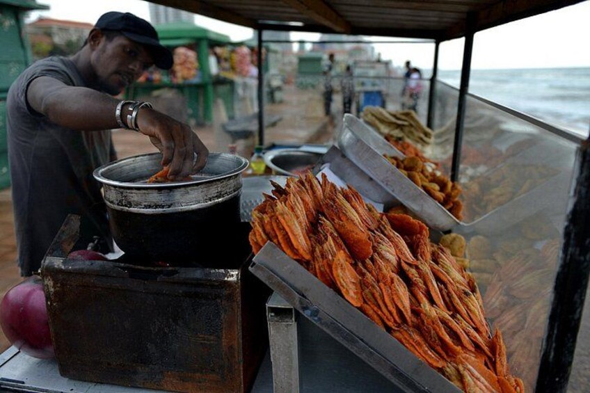 Most Amazing Colombo Walking & Street Food Tour. AM & PM 1