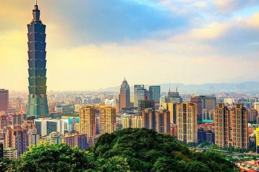 Private Custom Tour with a Local Guide in Taipei 3