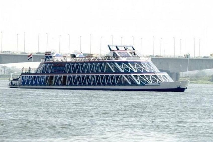 Private Cairo Nile Cruise 5 stars with Dinner 5